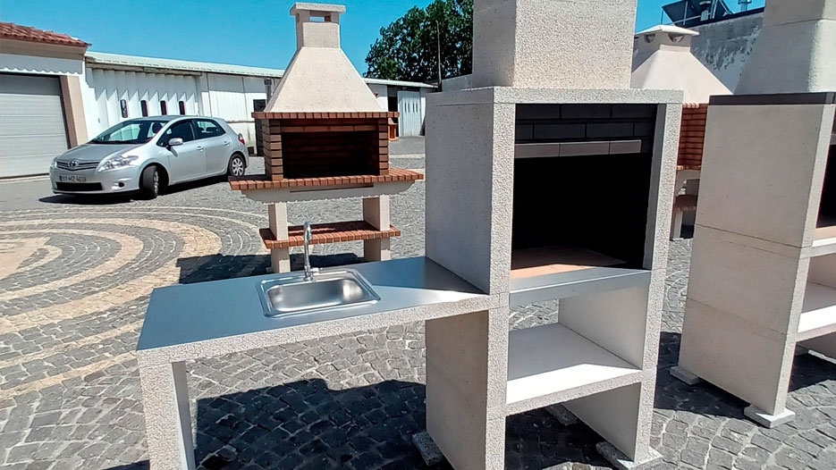 Barbecues en Pierre : Qualité, Facilité d'Installation et Options | FR-barbecue.com